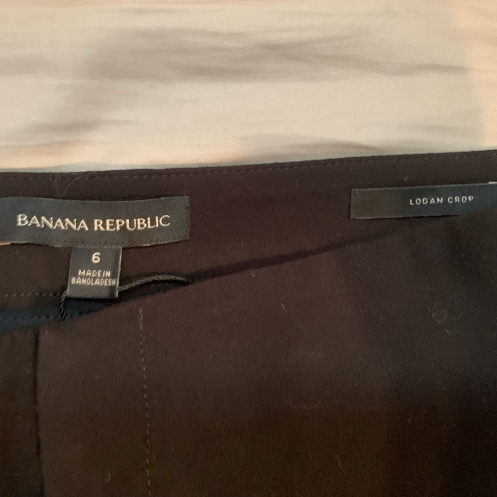 Banana Republic Ruffle Pants - Picture 2 of 2